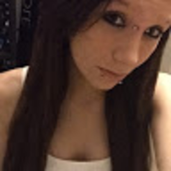 Meet your Posher, Haley - Picture 1 of 1